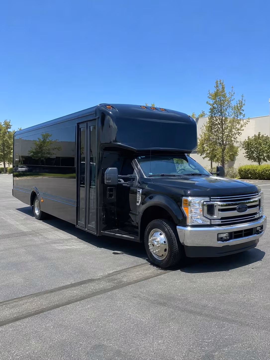 bus rentals for mountain view proms homecomings